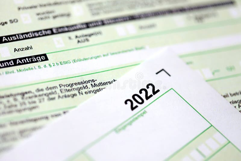 German Annual Income Tax Return Declaration And Calculator Lies On 